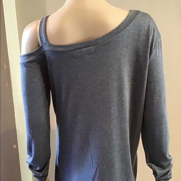 Sale! Gray Long Sleeve Tee - Picture 5 of 6